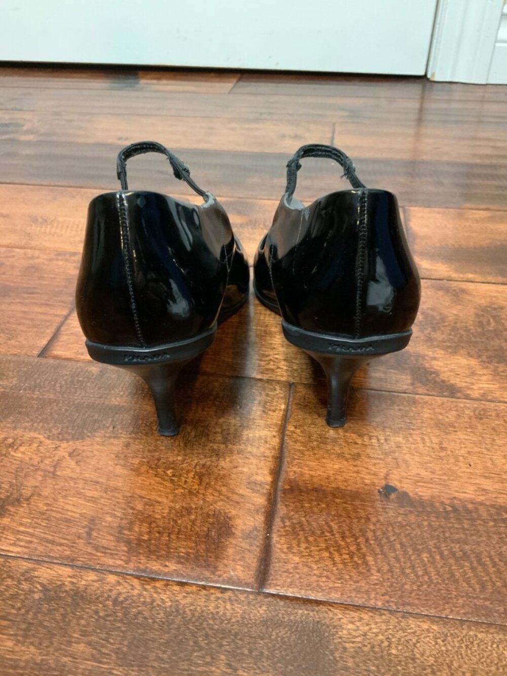 Prada Black Patent Leather Mary Jane Kitten Heels Size 8 | 38 - Picture 4 of 7